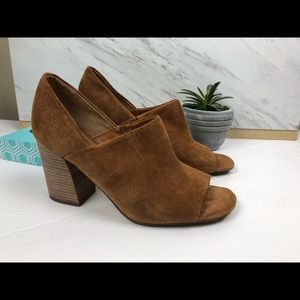 Franco Sarto suede peep-toe shoes, sz 9 1/2